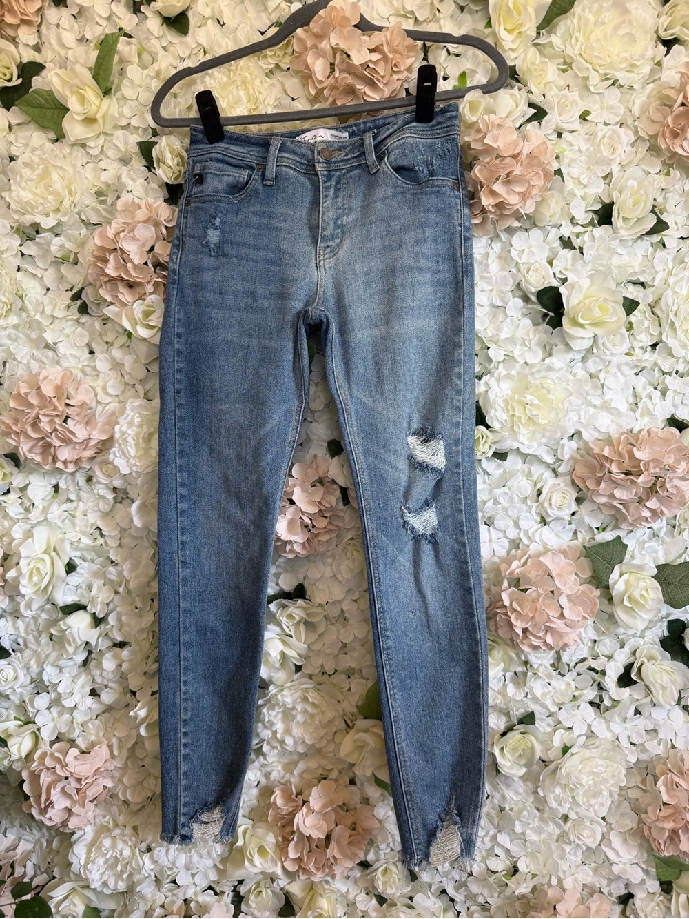 Maurice’s Kancun by Maurice’s Light Wash Distressed Women’s Jeans - Blue